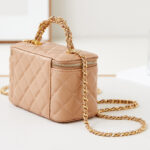 Chanel Clutch With Chain AP4168